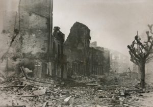 Guernica nach der Bombennacht (26.04. 1937)
