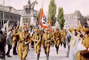 Illustration eines Nazi-Aufmarsches in Nürnberg 1929, Bildnachweis: Everett Collection / Shutterstock.com