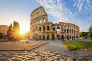 Das Kolosseum in Rom ist eins der Wahrzeichen der Stadt und der Antike, Bildnachweis: Prochasson Frederic/shutterstock.com